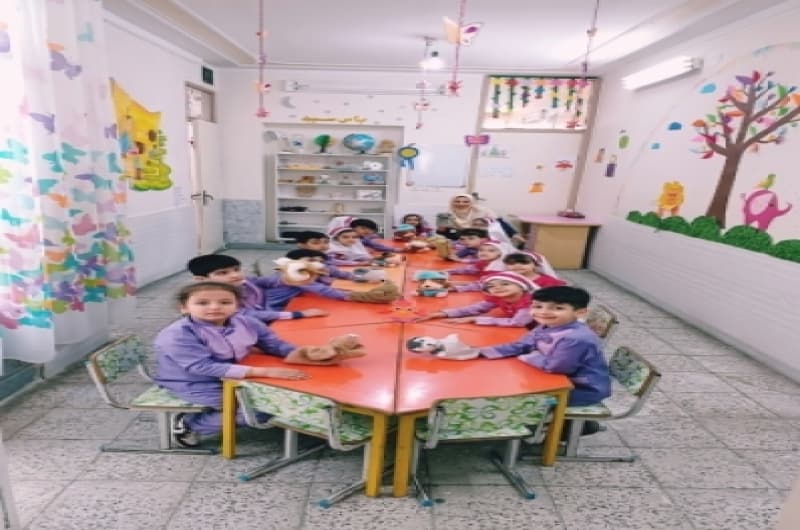 کودکستان یاس سپید